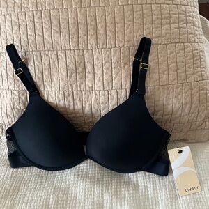 LIVELY The Deep V No-Wire Push-Up Bra